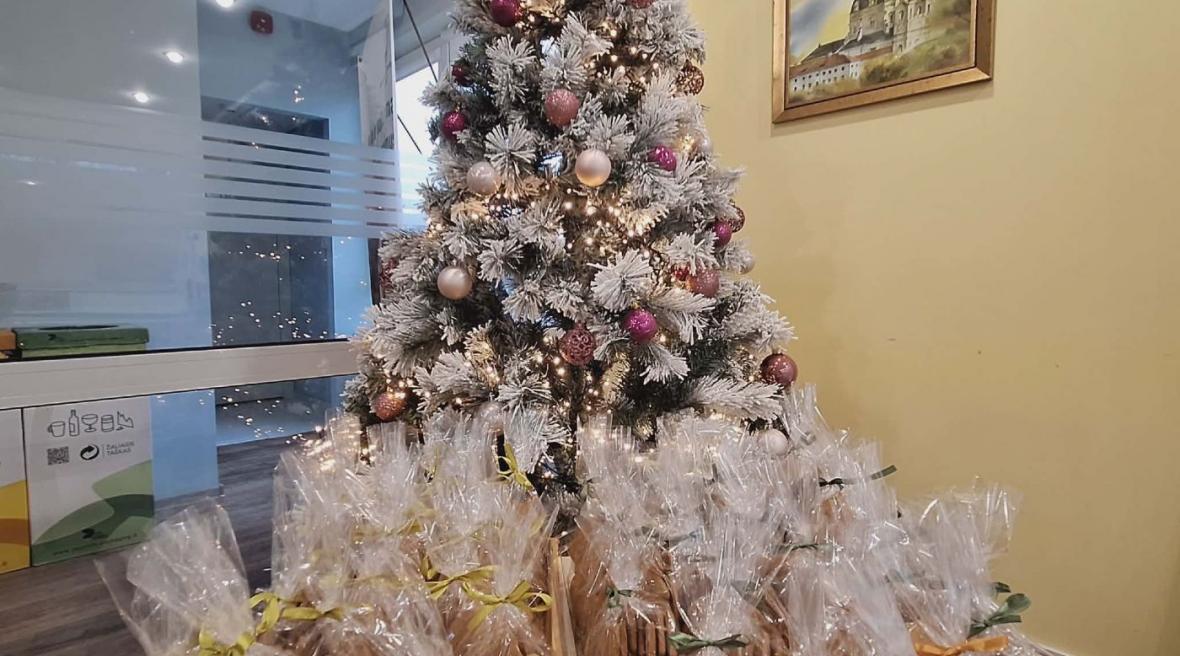 Vaikų gerovės centre Pastogė pakvipo Kalėdomis!!!